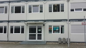 Entrance to the container school building in Höhenkirchen-Siegertsbrunn..